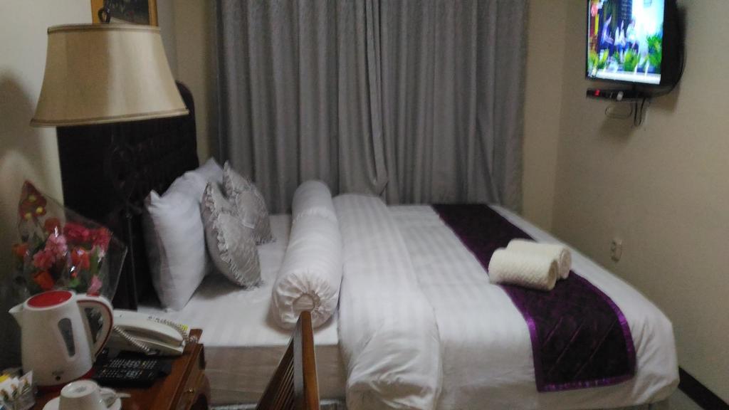 Diponegoro House Hotel Salatiga Luaran gambar